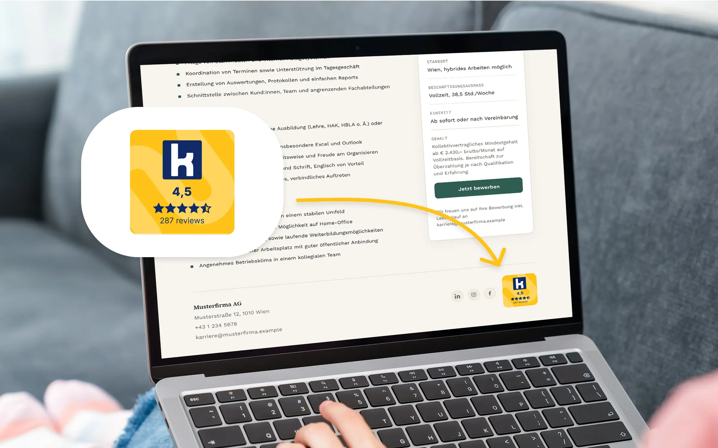 Laptopbildschirm mit Website-Layout, hervorgehobene gelbe Bewertungskarte und Hover-Icon.